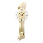 AMS W7427 Pendelwanduhr mit geschwungenem Holzgehäuse und Messing-Applikation