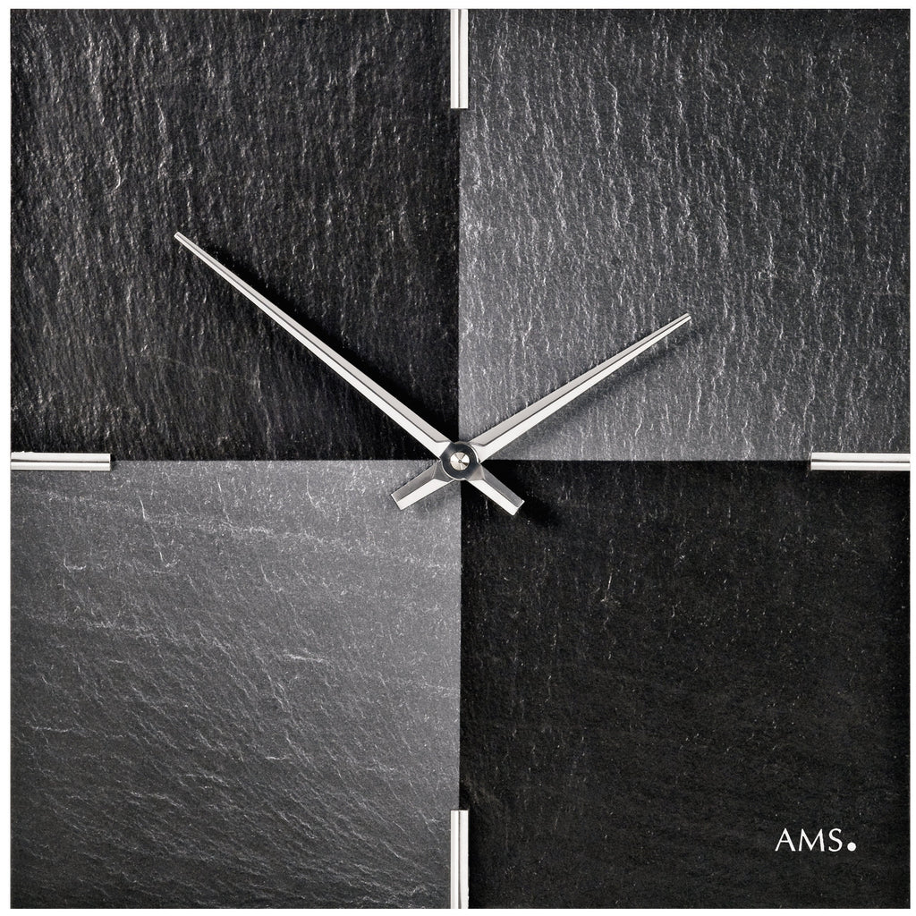 AMS W9520 Wanduhr mit Naturschiefer, Airbrush-Design und Aluminium-Applikation