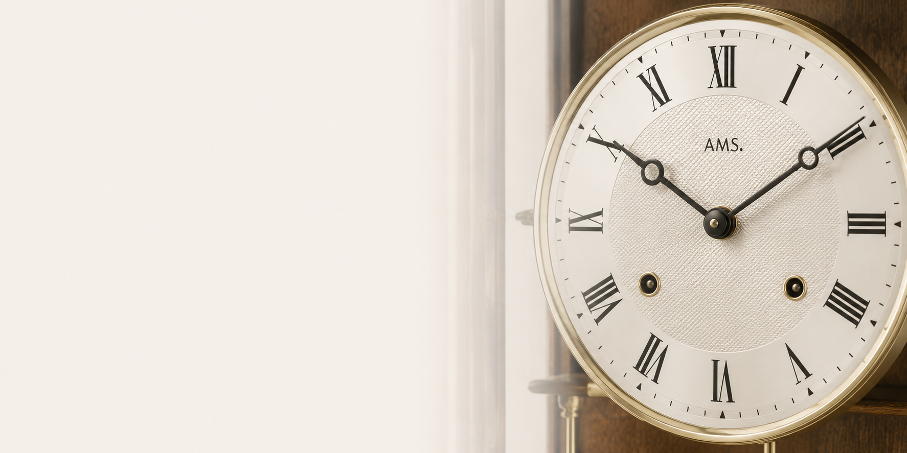 Was ist eine Standuhr? Aufbau, Funktion & Besonderheiten