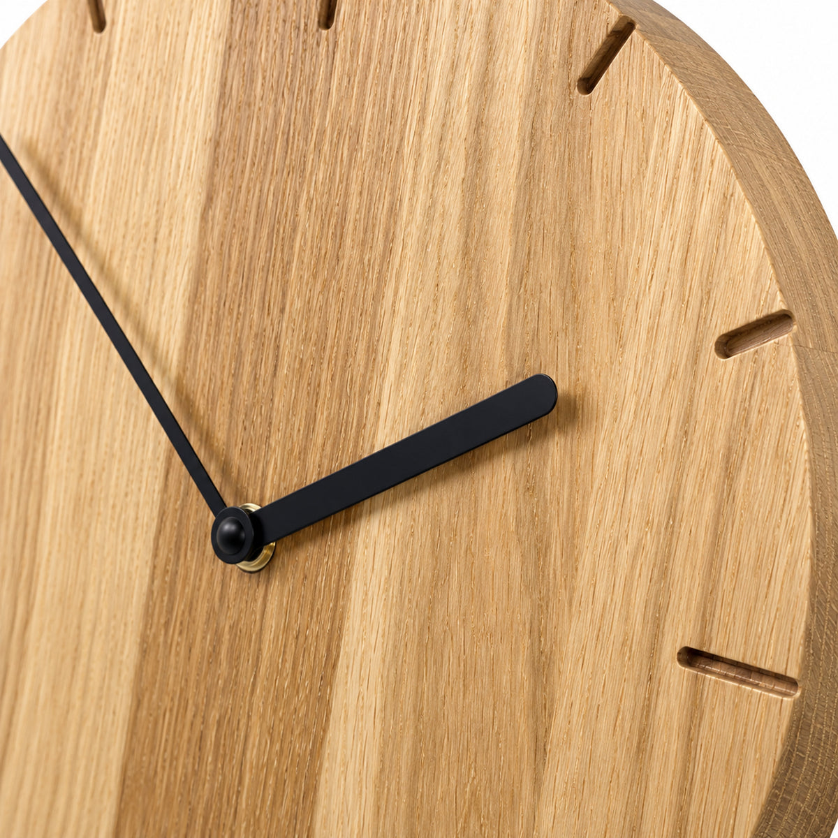 Natuhr W8002 Solide Quarzwanduhr aus Massivholz Eiche