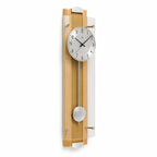 Standuhren.com 🕰️ AMS Funk-Pendelwanduhr aus hellem Buchen-Massivholz mit Aluminium-Zifferblatt und Mineralglas