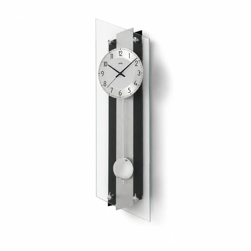 Standuhren.com 🕰️ AMS F5262 Funk-Pendelwanduhr mit schwarzer Holzrückwand, Aluminium-Zifferblatt und Mineralglas.