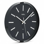 Standuhren.com 🕰️ AMS Funkwanduhr F5586 mit schwarzem Metallgehäuse und silbernen Ziffern in moderner Optik