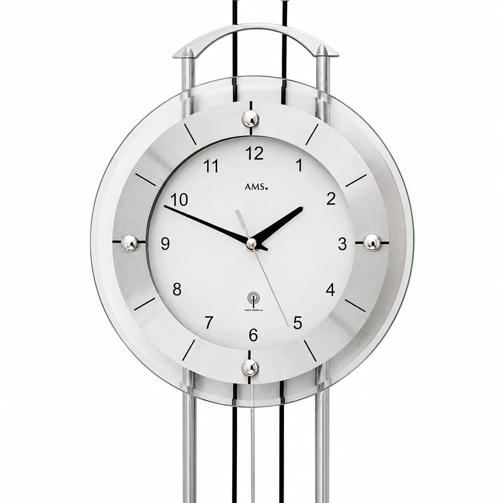 Standuhren.com 🕰️ AMS F5248 Funkwanduhr mit Aluminium-Frontreif, Mineralglas und lackierten Metallstäben.